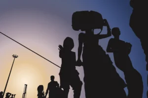 Migrant workers return home