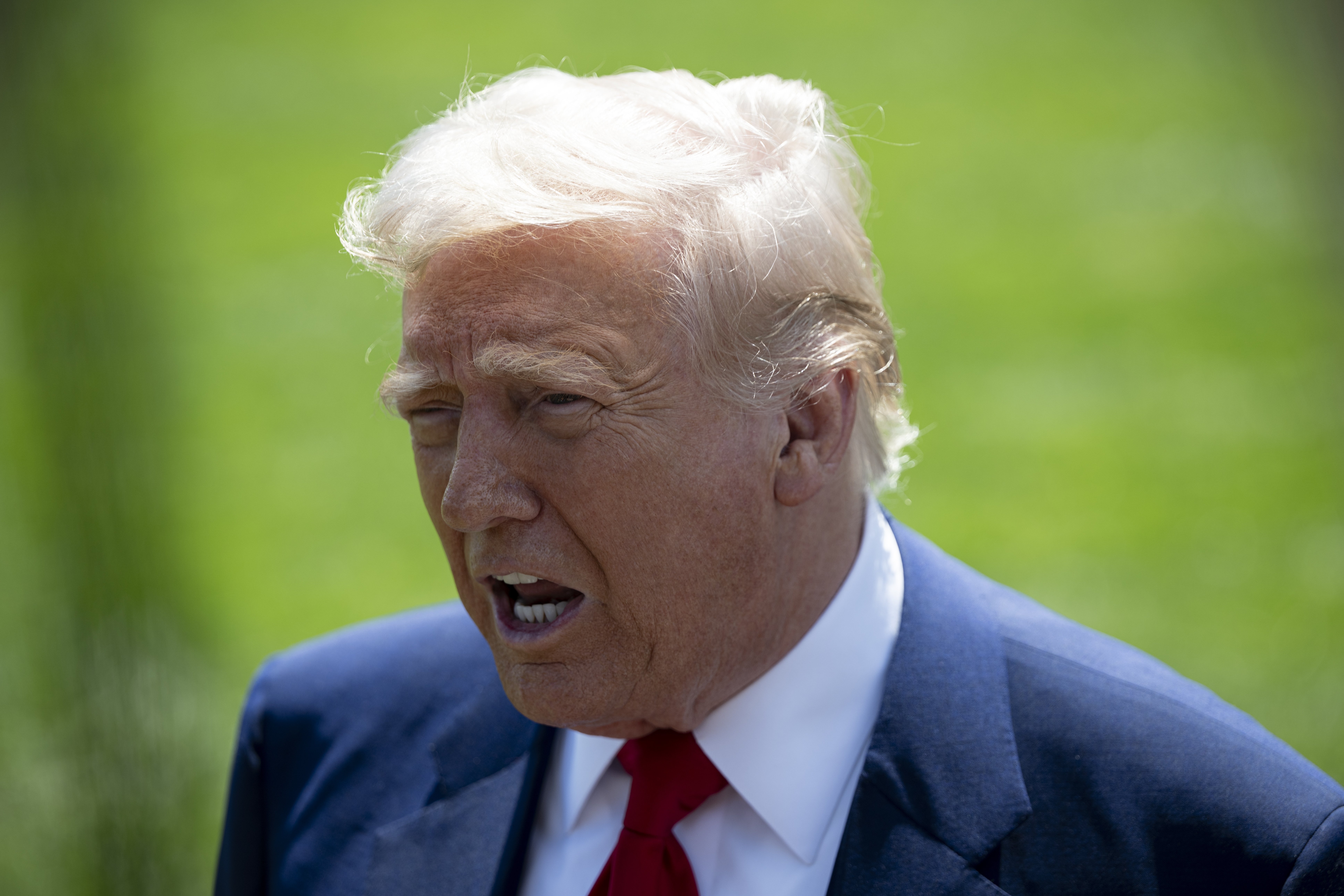 U.S. President Donald Trump has departed the White House for a visit to the state of Michigan. Michigan, U.S 29.04.2025