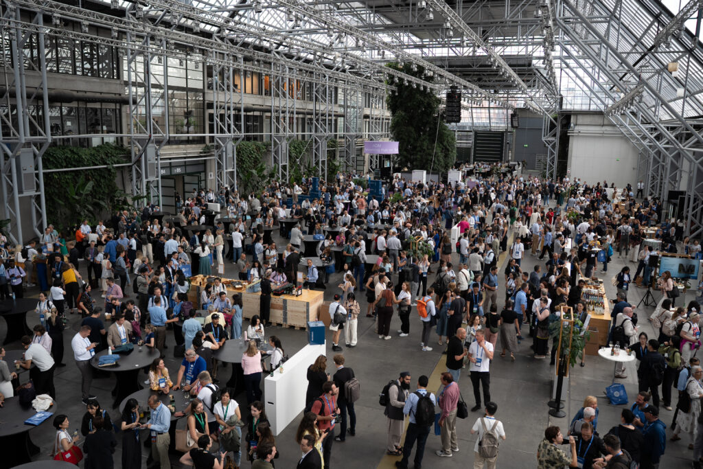 AOM 2025 image or crowded convention area