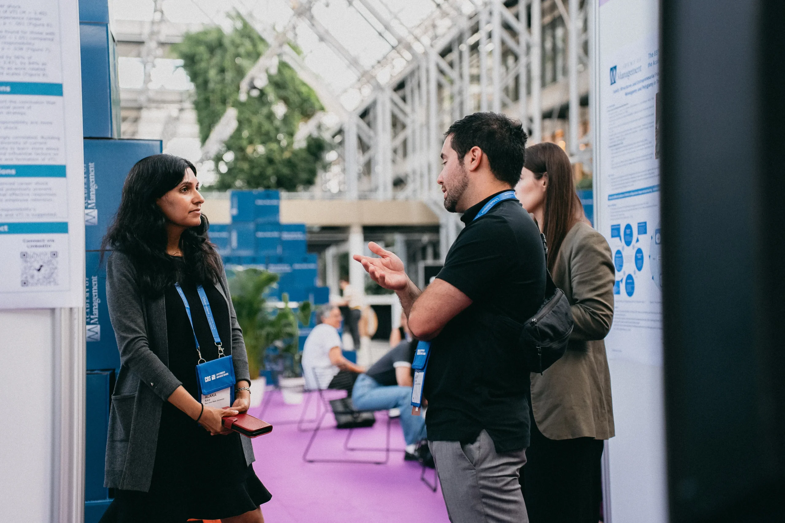 Image of members in conversation during AOM 2025